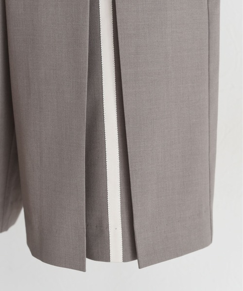 Eimee Law（エイミーロウ）の「ボックスプリーツハーフパンツ（その他パンツ・レディース・チャコールグレー/モカ/グレー・M）」の7枚目の写真