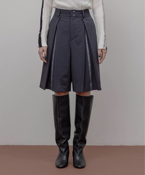 Eimee Law（エイミーロウ）の「ボックスプリーツハーフパンツ（その他パンツ・レディース・チャコールグレー/モカ/グレー・M）」の13枚目の写真
