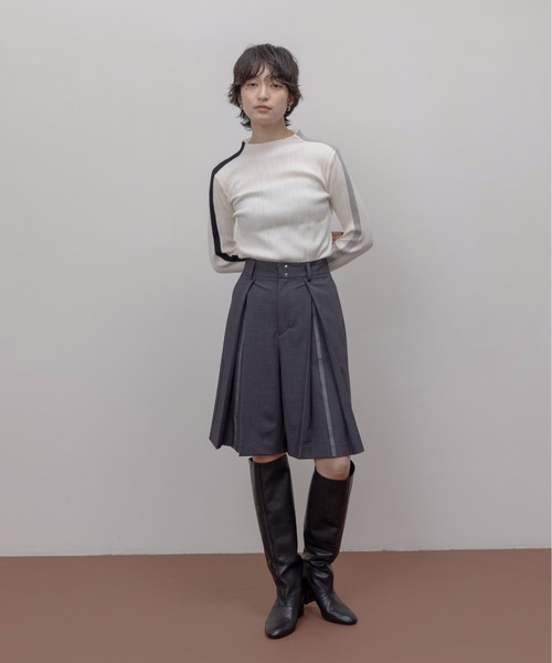 Eimee Law（エイミーロウ）の「ボックスプリーツハーフパンツ（その他パンツ・レディース・チャコールグレー/モカ/グレー・M）」の9枚目の写真