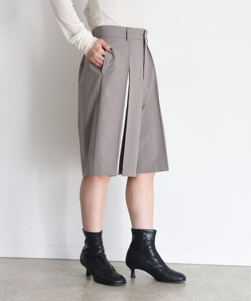 Eimee Law（エイミーロウ）の「ボックスプリーツハーフパンツ（その他パンツ・レディース・チャコールグレー/モカ/グレー・M）」の16枚目の写真