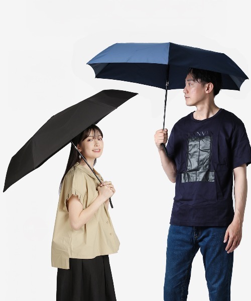 KIZAWA(キザワ)の「opera 形状安定 ワンタッチ式 カーボン折りたたみ雨傘(折りたたみ傘・レディース・ネイビー/ブラック/ベージュ/グレー/レッド・FREE)」の12枚目の写真