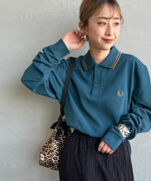 FRED PERRY（フレッドペリー）の「[FRED PERRY/フレッドペリー] ツインティップライン ロングスリーブポロシャツ M3636（ポロシャツ・レディース・ホワイト/ブラウン/ネイビー系1/ネイビー/ブラック系/ブラック/ライトベージュ/ダークグリーン/ブルー/ネイビー系・S/M/L/XL）」の8枚目の写真