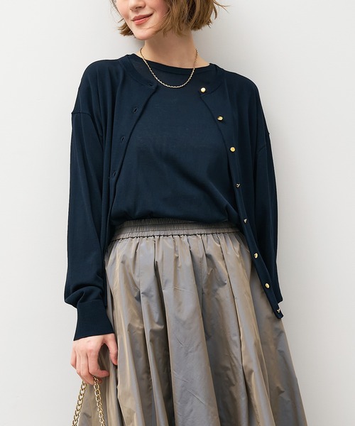 MICA&DEAL（マイカ＆ディール）の「ゴールドボタンクルーネックカーディガン〈アンサンブル対応〉（カーディガン/ボレロ・レディース・オフホワイト/ネイビー・FREE）」の15枚目の写真