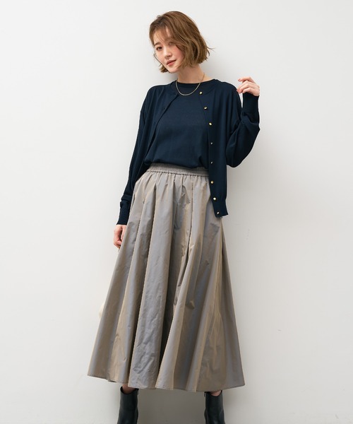 MICA&DEAL（マイカ＆ディール）の「ゴールドボタンクルーネックカーディガン〈アンサンブル対応〉（カーディガン/ボレロ・レディース・オフホワイト/ネイビー・FREE）」の16枚目の写真