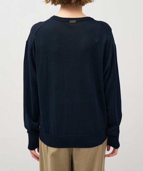 MICA&DEAL（マイカ＆ディール）の「ゴールドボタンクルーネックカーディガン〈アンサンブル対応〉（カーディガン/ボレロ・レディース・オフホワイト/ネイビー・FREE）」の21枚目の写真