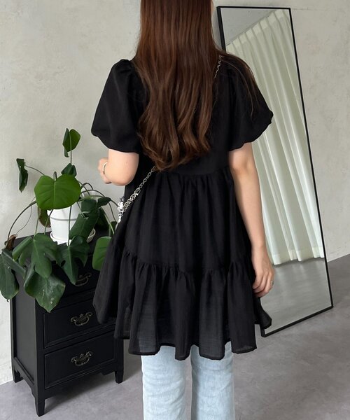 prose verse（プロズヴェール）の「パフスリーブシアーティアードブラウス（シャツ/ブラウス・レディース・オフホワイト/ブラック・LARGE/MEDIUM）」の19枚目の写真