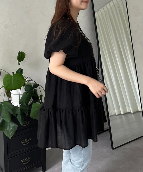 prose verse（プロズヴェール）の「パフスリーブシアーティアードブラウス（シャツ/ブラウス・レディース・オフホワイト/ブラック・LARGE/MEDIUM）」の21枚目の写真