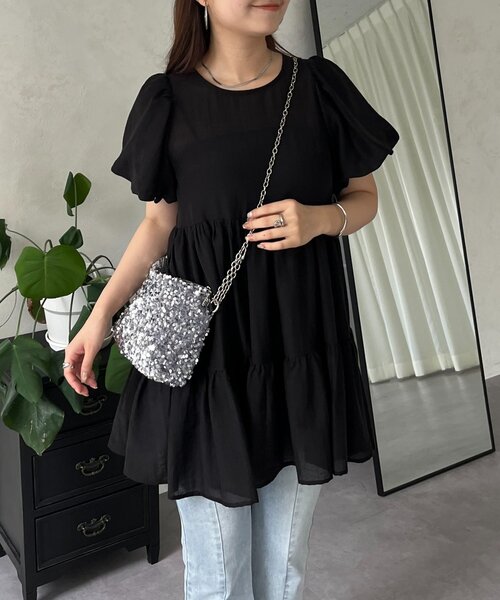 prose verse（プロズヴェール）の「パフスリーブシアーティアードブラウス（シャツ/ブラウス・レディース・オフホワイト/ブラック・LARGE/MEDIUM）」の17枚目の写真