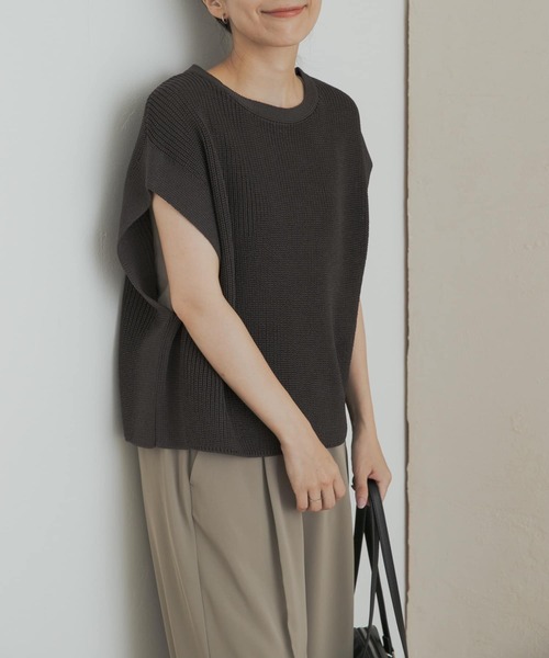 URBAN RESEARCH DOORS（アーバンリサーチドアーズ）の「リネンライクニットプルオーバー（ニット/セーター・レディース・チャコールグレー/ベージュ・MEDIUM）」の2枚目の写真