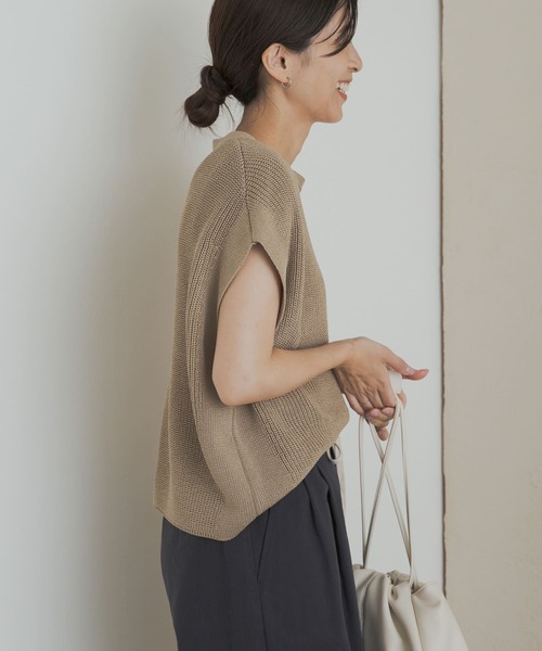 URBAN RESEARCH DOORS（アーバンリサーチドアーズ）の「リネンライクニットプルオーバー（ニット/セーター・レディース・チャコールグレー/ベージュ・MEDIUM）」の6枚目の写真