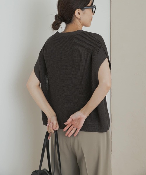 URBAN RESEARCH DOORS（アーバンリサーチドアーズ）の「リネンライクニットプルオーバー（ニット/セーター・レディース・チャコールグレー/ベージュ・MEDIUM）」の11枚目の写真