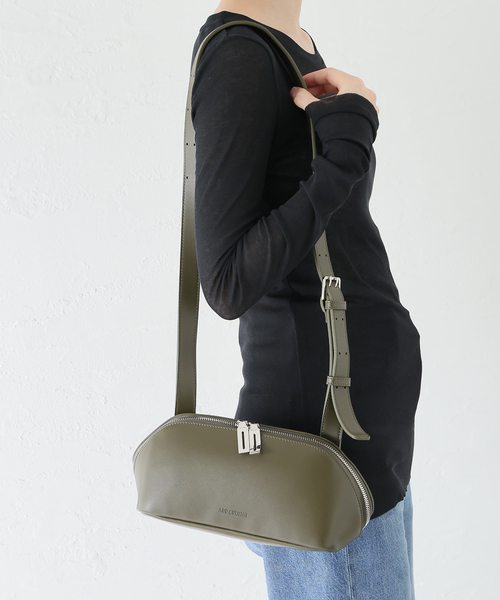 Spick & Span（スピックアンドスパン）の「ADD CULUMN/アドカラム FIGRE BODY BAG（ショルダーバッグ・レディース・ブラウン/カーキ・FREE）」の19枚目の写真