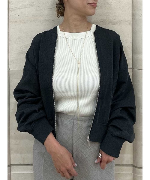 Mila Owen（ミラオーウェン）の「ボリュームスリーブシアーニット