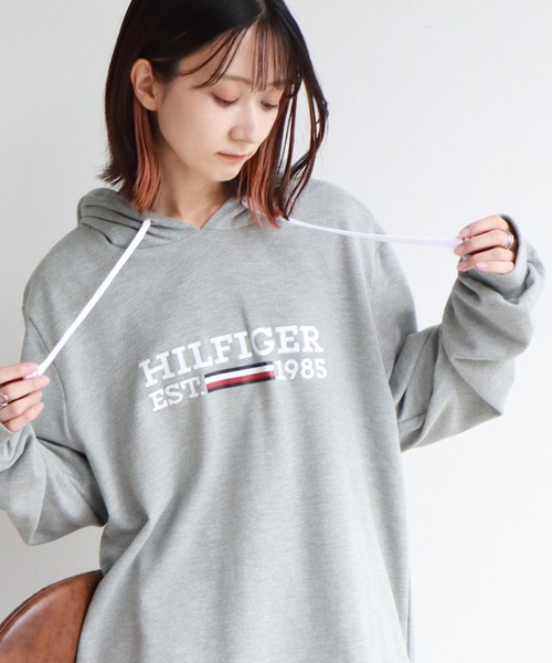 TOMMY HILFIGER（トミーヒルフィガー）の「【TOMMY HILFIGER/トミーヒルフィガー】 ロゴ ライトウェイトパーカー（パーカー・メンズ・ヘザーグレー/ブルー/ネイビー・S/M/L/XL）」の9枚目の写真