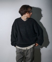 Vneck boucle knit / Vネックブークレニット