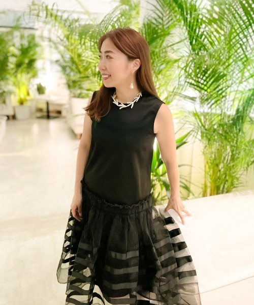 Chesty(チェスティー)の「グログラン チュールワンピース(ワンピース・レディース・ブラック/ピンクベージュ・1/0)」の16枚目の写真