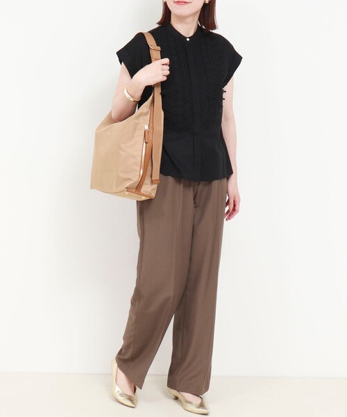 MICO COULIER（ミコクリエ）の「ナイロンワンショルダーバッグ（ショルダーバッグ・レディース・ブラック/グレイッシュベージュ・FREE）」の8枚目の写真