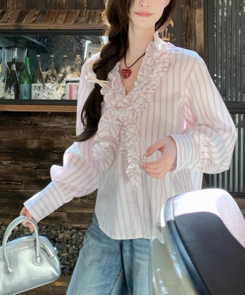 gossip!ロサンゼルス(ゴシップロサンゼルス)の「デコルテフリルデザイン ストライプシャツ(シャツ/ブラウス・レディース・ピンク・S/M)」の10枚目の写真