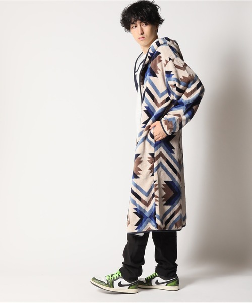 ARCADE（アーケード）の「着る毛布 総柄フリース ルームウェア ガウンパーカー（ガウン/バスローブ・メンズ・ベージュ/ブルー・LL/M/L）」の22枚目の写真