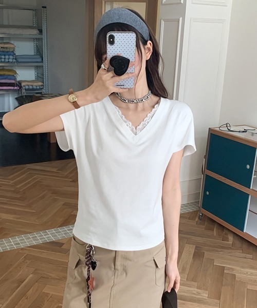 Miniministore(ミニミニストア)の「VネックTシャツ春夏 半袖トップス韓国風(Tシャツ/カットソー・レディース・ホワイト/ブラック・FREE)」の5枚目の写真