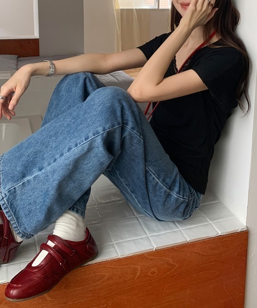 Miniministore(ミニミニストア)の「VネックTシャツ春夏 半袖トップス韓国風(Tシャツ/カットソー・レディース・ホワイト/ブラック・FREE)」の16枚目の写真
