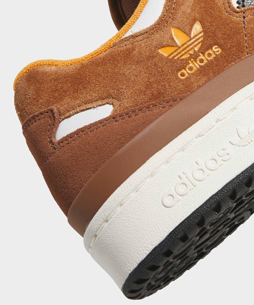 adidas(アディダス)の「フォーラム 84 ロー ADV / Forum 84 Low ADV / アディダスオリジナルス adidas Originals(スニーカー・メンズ・ホワイト・22.5cm/23.0cm/23.5cm/24.0cm/24.5cm/25.0cm/25.5cm/26.0cm/26.5cm/27.0cm/27.5cm/28.0cm/28.5cm/29.0cm)」の8枚目の写真
