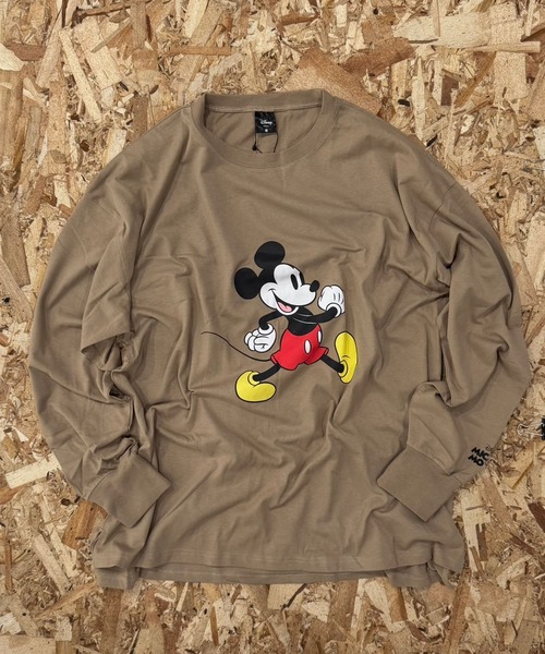 Disney（ディズニー）の「【Disney/ディズニー】　MICKEY　ミッキーマウス　　オーバーサイズ　半袖Tシャツ（スウェット・メンズ・グレー系その他/オフホワイト/杢グレー/チャコールグレー/ダークグリーン/ホワイト系その他2/ホワイト系その他/ベージュ系その他/ホワイト系その他3/オレンジ/ベージュ/ネイビー/グレー系その他2/グレー系その他3/グレー系その他4/グリーン系その他・M/L/XL）」の12枚目の写真