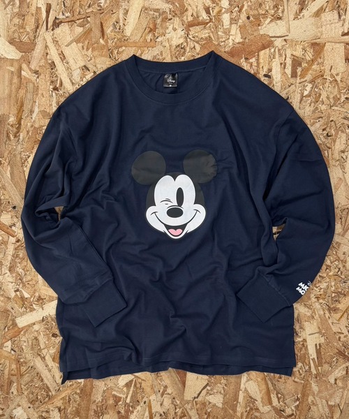 Disney（ディズニー）の「【Disney/ディズニー】　MICKEY　ミッキーマウス　　オーバーサイズ　半袖Tシャツ（スウェット・メンズ・グレー系その他/オフホワイト/杢グレー/チャコールグレー/ダークグリーン/ホワイト系その他2/ホワイト系その他/ベージュ系その他/ホワイト系その他3/オレンジ/ベージュ/ネイビー/グレー系その他2/グレー系その他3/グレー系その他4/グリーン系その他・M/L/XL）」の15枚目の写真