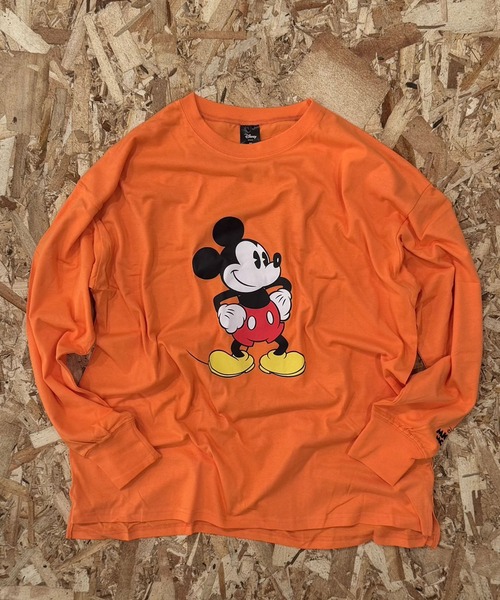 Disney（ディズニー）の「【Disney/ディズニー】　MICKEY　ミッキーマウス　　オーバーサイズ　半袖Tシャツ（スウェット・メンズ・グレー系その他/オフホワイト/杢グレー/チャコールグレー/ダークグリーン/ホワイト系その他2/ホワイト系その他/ベージュ系その他/ホワイト系その他3/オレンジ/ベージュ/ネイビー/グレー系その他2/グレー系その他3/グレー系その他4/グリーン系その他・M/L/XL）」の16枚目の写真