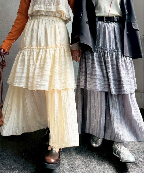 DOUBLE NAME（ダブルネーム）の「フリンジストライプティアードスカート（スカート・レディース・ブラック/グレー/オフホワイト・FREE）」の5枚目の写真