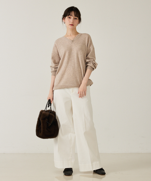 qualite(カリテ)の「【ウール100%】ウールVネックプルオーバー/秋服/冬服/ニット/チクチクしない/ハイゲージニット(ニット/セーター・レディース・ベージュ/ブラック/ブルー・フリー)」の10枚目の写真