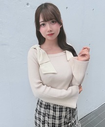 ショルダーリボンニット