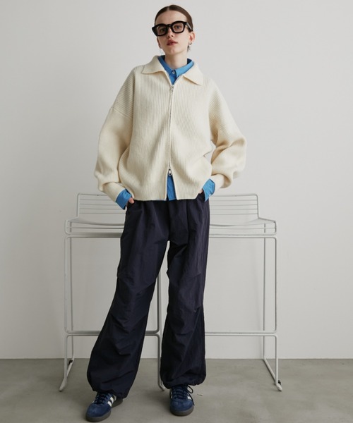 Auntie Rosa Holiday（アンティローザホリデー）の「ポロジップリブニットカーディガン/ブルゾン（カーディガン/ボレロ・レディース・アイボリー/ネイビー・FREE）」の21枚目の写真