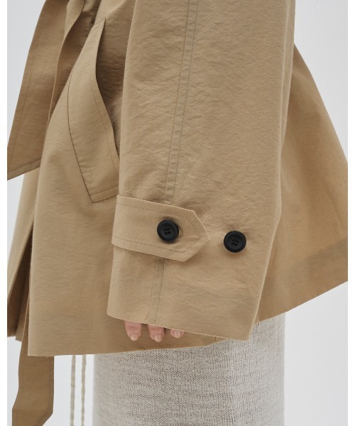 TODAYFUL（トゥデイフル）の「Spring Short Trench（トレンチコート・レディース・キナリ/ベージュ・36inch/38inch）」の7枚目の写真