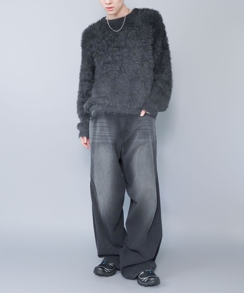 SPINNS(スピンズ)の「モヘアライクシャギーニット/グラデーションカラー/クロップド丈(ニット/セーター・メンズ・ブラック/ブラウン/グレー・ONESIZE)」の12枚目の写真