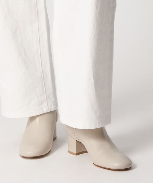 ODETTE E ODILE（オデットエオディール）の「ラウンドトゥ ショートブーツ50↑（ブーツ・レディース・ブラック/ライトグレー・22cm/22.5cm/23cm/23.5cm/24cm/24.5cm/25cm）」の7枚目の写真