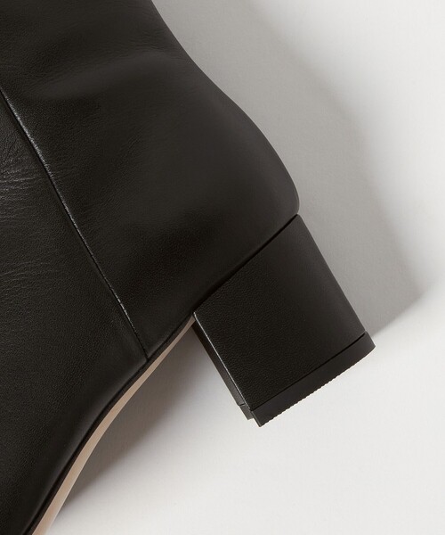 ODETTE E ODILE（オデットエオディール）の「ラウンドトゥ ショートブーツ50↑（ブーツ・レディース・ブラック/ライトグレー・22cm/22.5cm/23cm/23.5cm/24cm/24.5cm/25cm）」の17枚目の写真