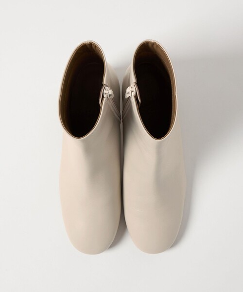 ODETTE E ODILE（オデットエオディール）の「ラウンドトゥ ショートブーツ50↑（ブーツ・レディース・ブラック/ライトグレー・22cm/22.5cm/23cm/23.5cm/24cm/24.5cm/25cm）」の18枚目の写真