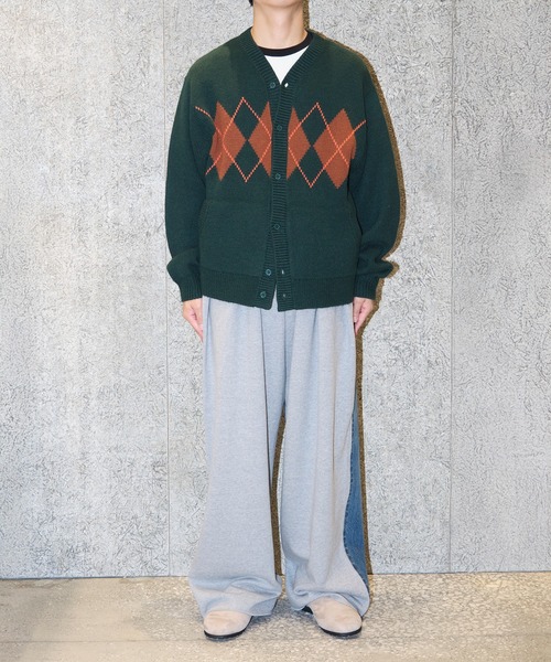 RICE NINE TEN(ライスナインテン)の「ARGYLE CARDIGAN(カーディガン/ボレロ・メンズ・オリーブ/ネイビー/ワイン・2/1)」の11枚目の写真