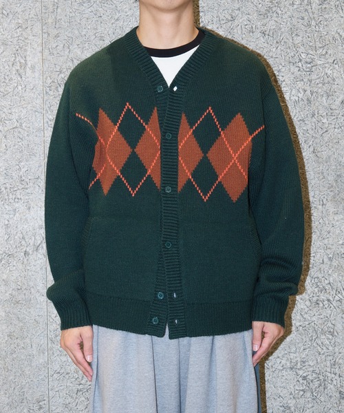 RICE NINE TEN(ライスナインテン)の「ARGYLE CARDIGAN(カーディガン/ボレロ・メンズ・オリーブ/ネイビー/ワイン・2/1)」の12枚目の写真
