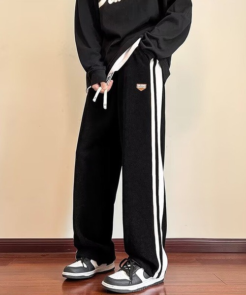 SBG（エスビー）の「SBG サイドストライプ ルーズシルエットパンツ（スラックス・メンズ・ブラウン/アイボリー/ブラック・MEDIUM/LARGE/X-LARGE）」の3枚目の写真