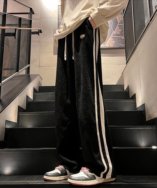 SBG（エスビー）の「SBG サイドストライプ ルーズシルエットパンツ（スラックス・メンズ・ブラウン/アイボリー/ブラック・MEDIUM/LARGE/X-LARGE）」の9枚目の写真