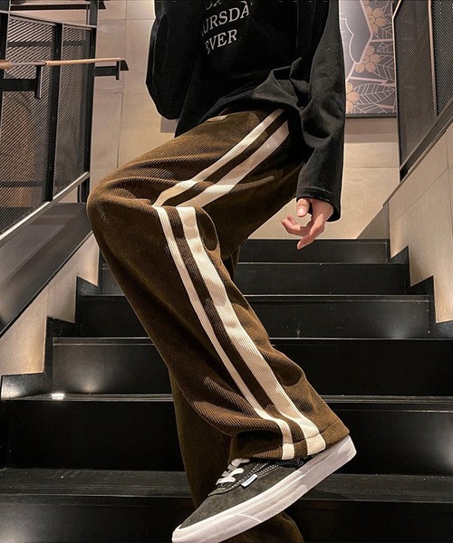 SBG（エスビー）の「SBG サイドストライプ ルーズシルエットパンツ（スラックス・メンズ・ブラウン/アイボリー/ブラック・MEDIUM/LARGE/X-LARGE）」の17枚目の写真