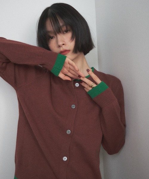 Shelly island（シェリーアイランド）の「バイカラークルーネックカーディガン（カーディガン/ボレロ・レディース・ブラウン/レッド/グレー・FREE）」の4枚目の写真