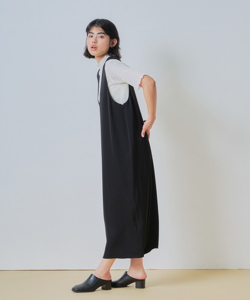 WHYTO.（ホワイト）の「「WHYTO. / ホワイト」Uネックコクーンドレス（ワンピース・レディース・ブラック/ブラック系その他・38/36）」の6枚目の写真