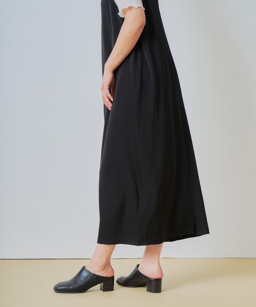 WHYTO.（ホワイト）の「「WHYTO. / ホワイト」Uネックコクーンドレス（ワンピース・レディース・ブラック/ブラック系その他・38/36）」の11枚目の写真