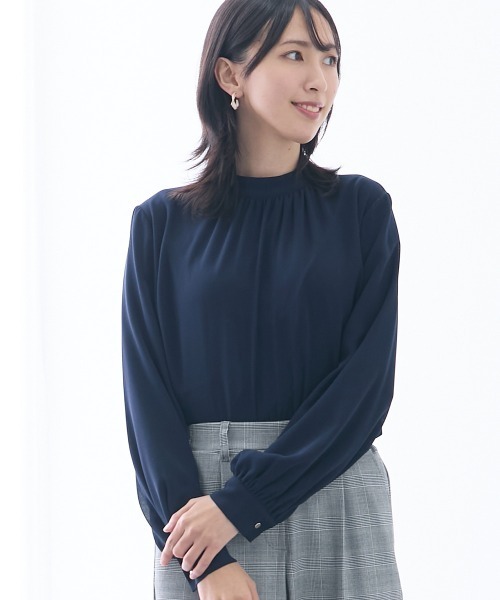 slattgir(スラットジール)の「高身長 裏起毛あったかハイネックブラウス(トールサイズ)(シャツ/ブラウス・レディース・グレー/ネイビー・TLL/TL/TM/T3L/T4L/T5L)」の18枚目の写真