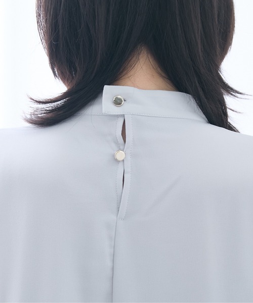 slattgir(スラットジール)の「高身長 裏起毛あったかハイネックブラウス(トールサイズ)(シャツ/ブラウス・レディース・グレー/ネイビー・TLL/TL/TM/T3L/T4L/T5L)」の7枚目の写真