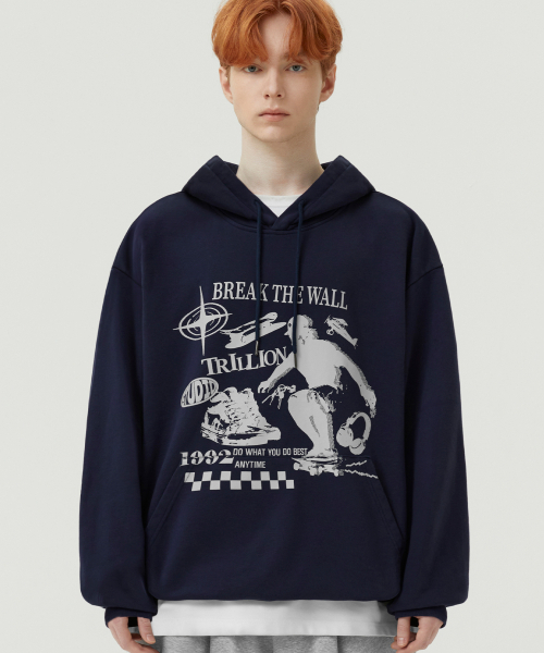 TRILLION(トリリオン)の「スケートボードグラフィックオーバーフィットフード(NAVY)(パーカー・レディース・その他・MEDIUM/LARGE/X-LARGE/SMALL)」の3枚目の写真