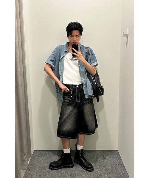 TRILLION(トリリオン)の「ストーンウォッシングオーバーフィットデニム半袖シャツ(BEIGE BLUE)(シャツ/ブラウス・レディース・その他・MEDIUM/LARGE/X-LARGE)」の15枚目の写真